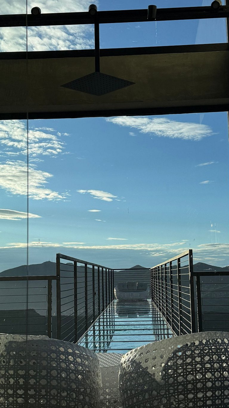 Cabana Linear